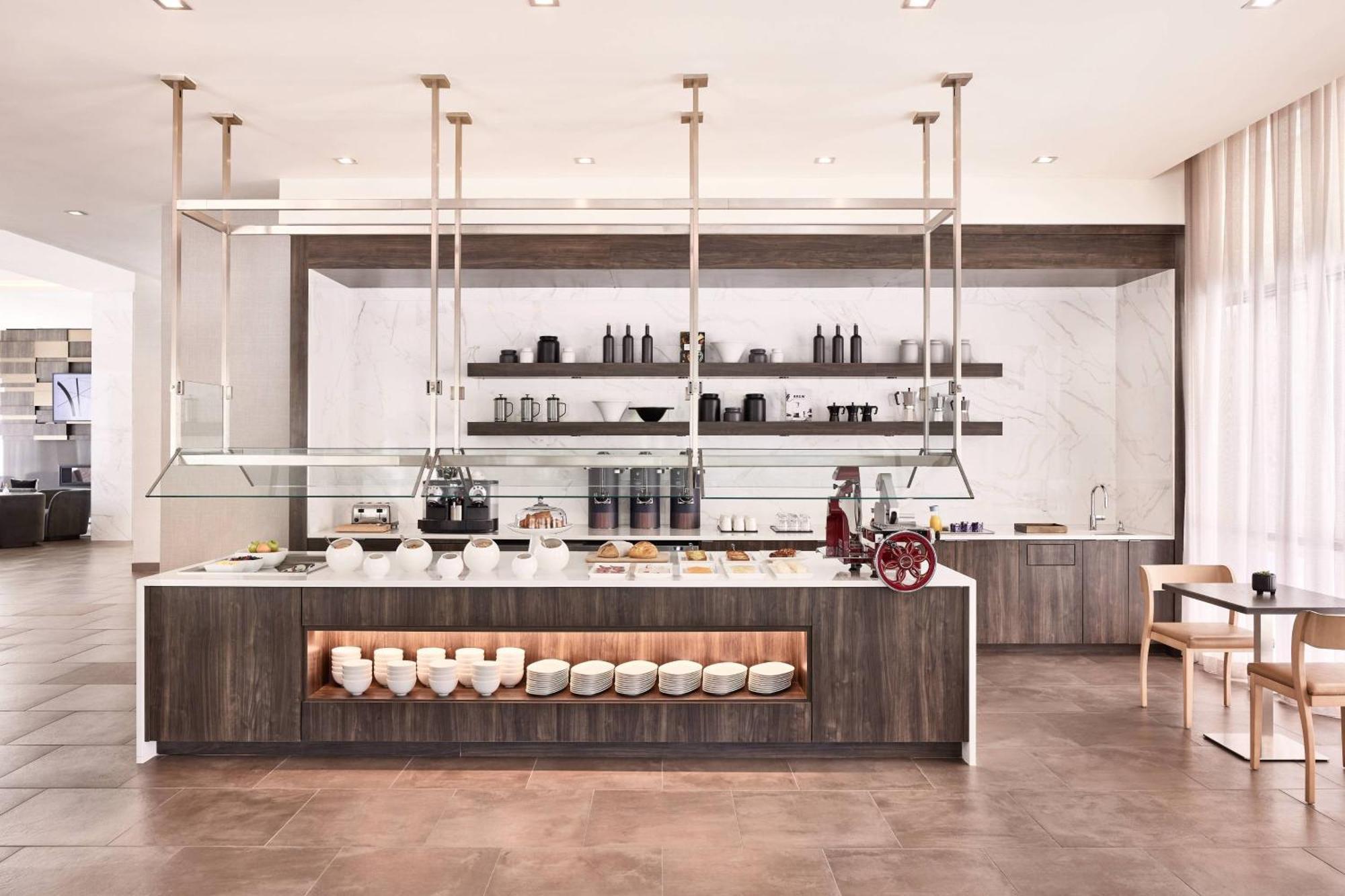 Ac Hotel By Marriott Columbus Downtown Экстерьер фото